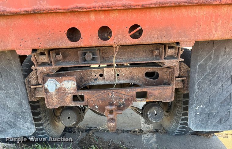 image for item MN9436 1984 International 1754  dump truck