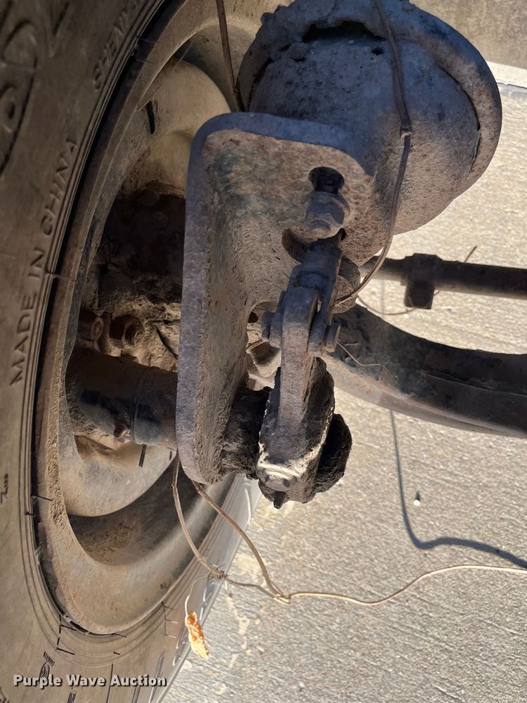 image for item MN9436 1984 International 1754  dump truck