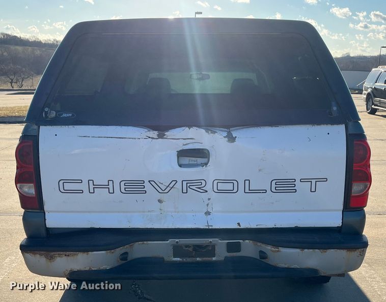 image for item MN9437 2006 Chevrolet Silverado 1500  Ext. Cab pickup truck