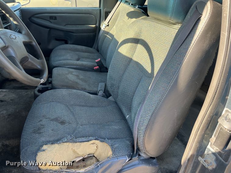 image for item MN9437 2006 Chevrolet Silverado 1500  Ext. Cab pickup truck