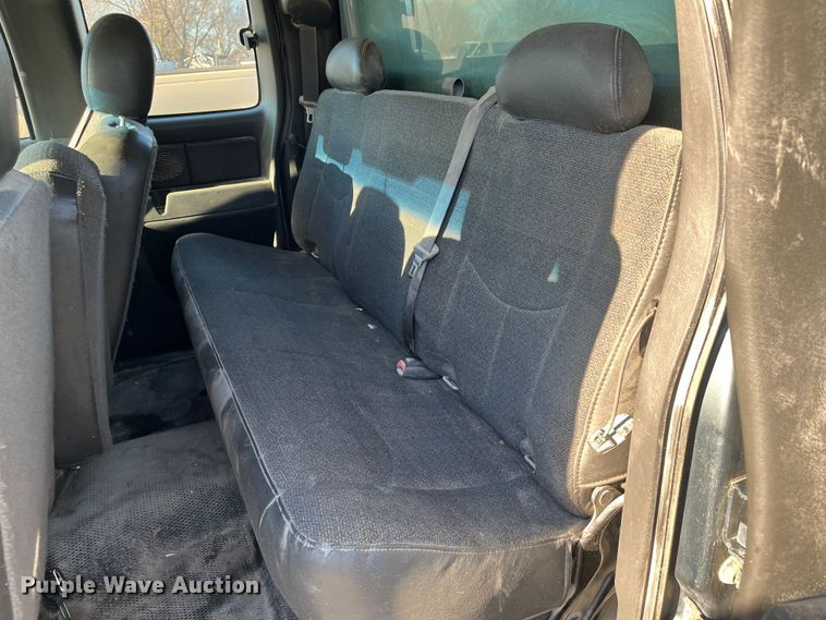 image for item MN9437 2006 Chevrolet Silverado 1500  Ext. Cab pickup truck