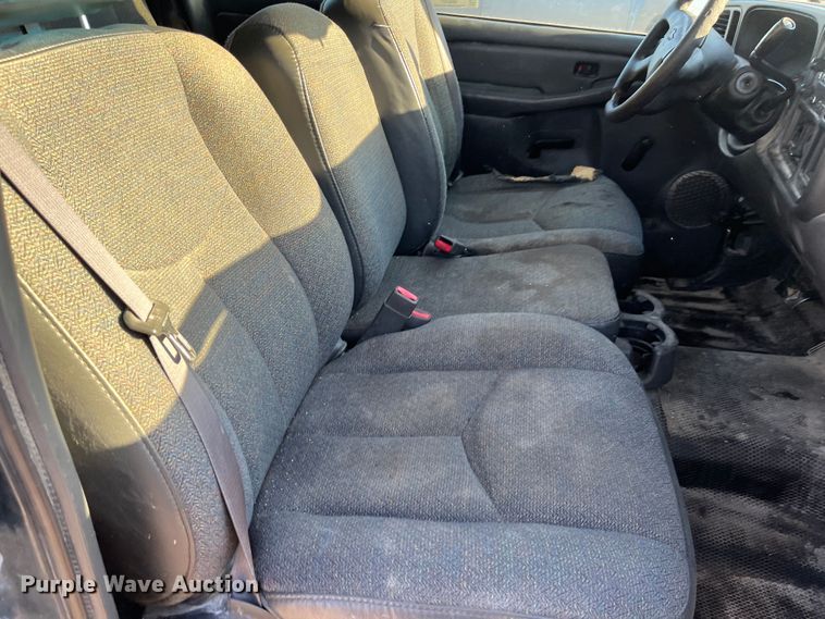 image for item MN9437 2006 Chevrolet Silverado 1500  Ext. Cab pickup truck