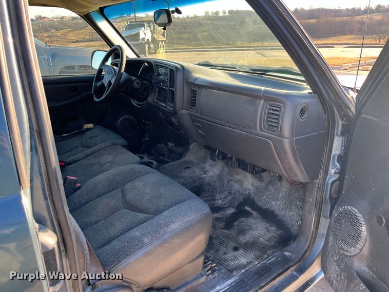 image for item MN9437 2006 Chevrolet Silverado 1500  Ext. Cab pickup truck