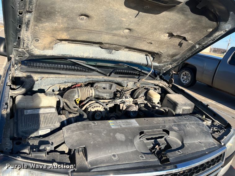 image for item MN9437 2006 Chevrolet Silverado 1500  Ext. Cab pickup truck