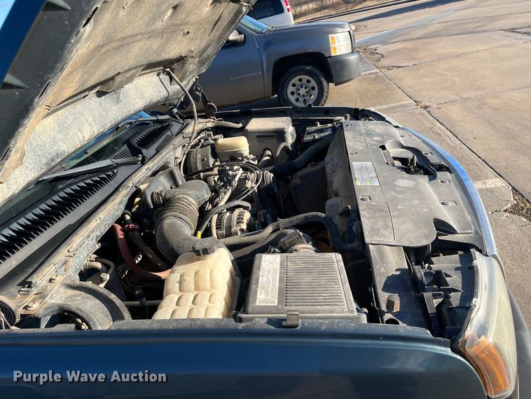 image for item MN9437 2006 Chevrolet Silverado 1500  Ext. Cab pickup truck