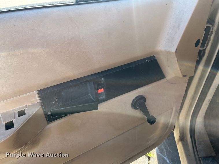 image for item MN9438 1988 Chevrolet 2500  pickup truck