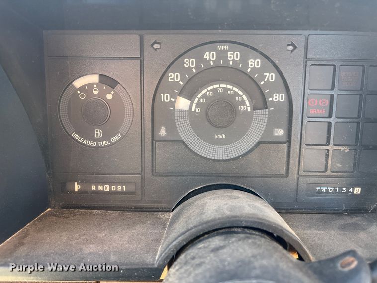 image for item MN9438 1988 Chevrolet 2500  pickup truck