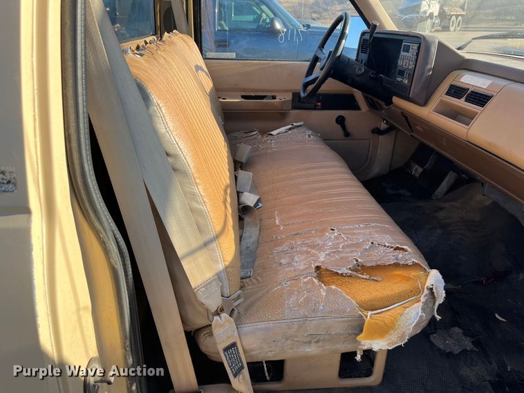 image for item MN9438 1988 Chevrolet 2500  pickup truck