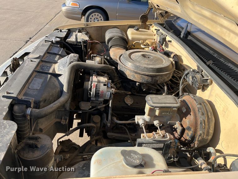 image for item MN9438 1988 Chevrolet 2500  pickup truck