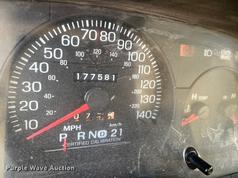 image for item MN9439 2005 Ford Crown Victoria Police Interceptor