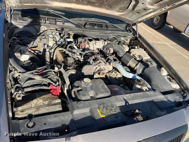 image for item MN9439 2005 Ford Crown Victoria Police Interceptor