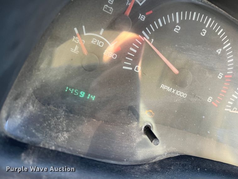 image for item MN9440 2001 Dodge Ram 1500  Club Cab pickup truck