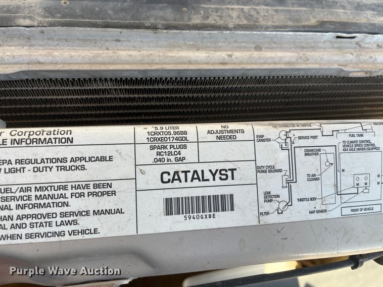 image for item MN9440 2001 Dodge Ram 1500  Club Cab pickup truck