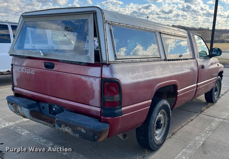 image for item MN9443 1999 Dodge Ram 1500  pickup truck