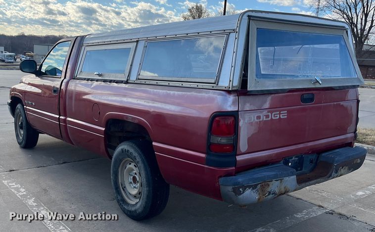 image for item MN9443 1999 Dodge Ram 1500  pickup truck