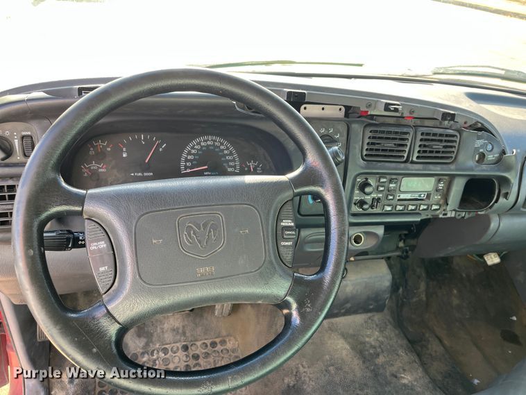 image for item MN9443 1999 Dodge Ram 1500  pickup truck