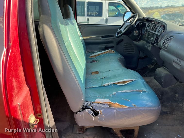 image for item MN9443 1999 Dodge Ram 1500  pickup truck