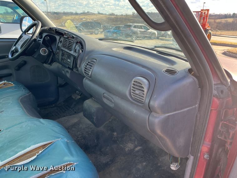 image for item MN9443 1999 Dodge Ram 1500  pickup truck