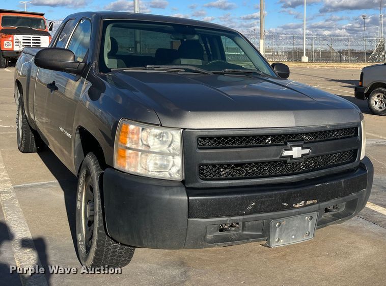 image for item MN9444 2008 Chevrolet Silverado 1500  Ext. Cab pickup truck