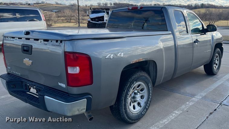 image for item MN9444 2008 Chevrolet Silverado 1500  Ext. Cab pickup truck