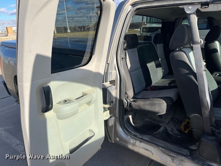 image for item MN9444 2008 Chevrolet Silverado 1500  Ext. Cab pickup truck