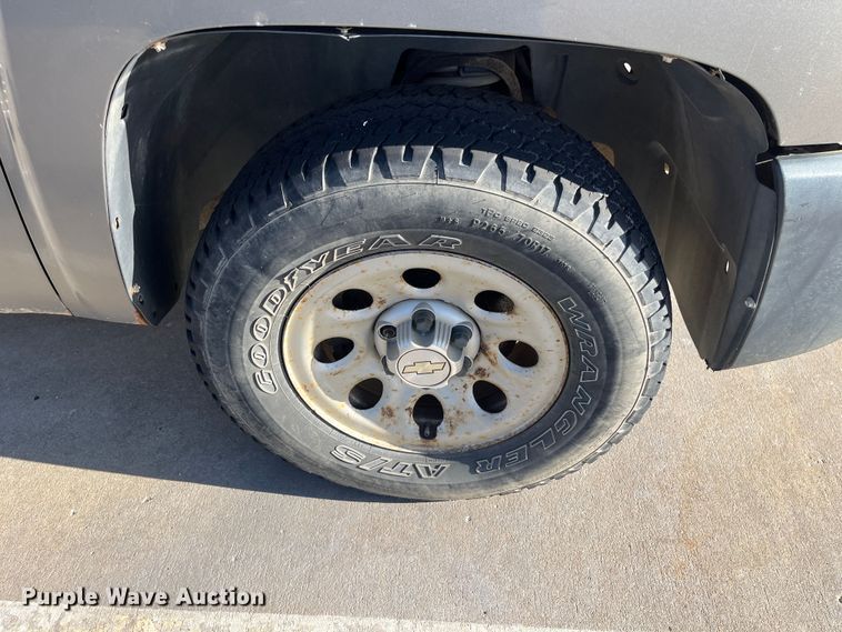 image for item MN9444 2008 Chevrolet Silverado 1500  Ext. Cab pickup truck