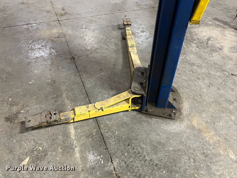 image for item MN9459 Rotary lift SPOA9A302  automotive lift