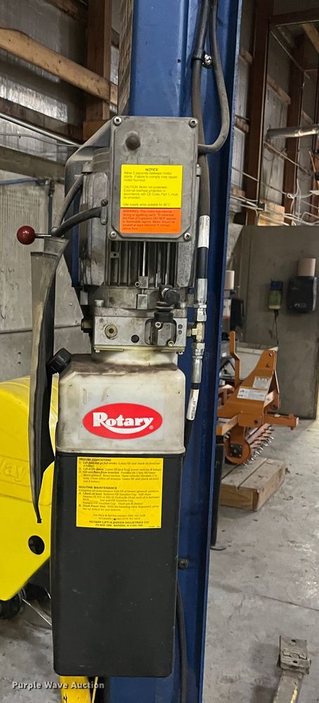 image for item MN9459 Rotary lift SPOA9A302  automotive lift