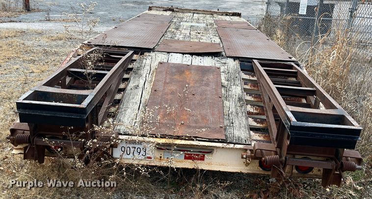 image for item MN9462 1980 Trail King  equipment trailer