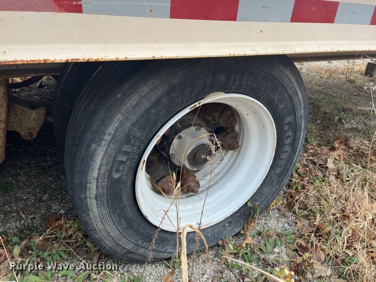 image for item MN9462 1980 Trail King  equipment trailer