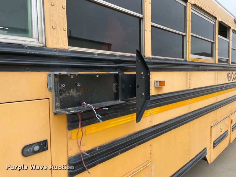 image for item MR9485 2006 Blue Bird  school bus