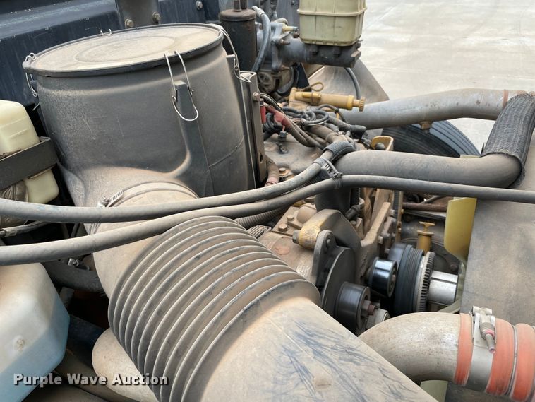 image for item MR9485 2006 Blue Bird  school bus