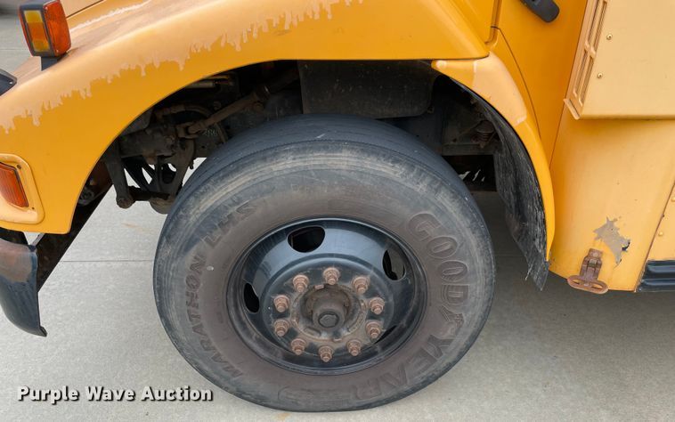 image for item MR9485 2006 Blue Bird  school bus