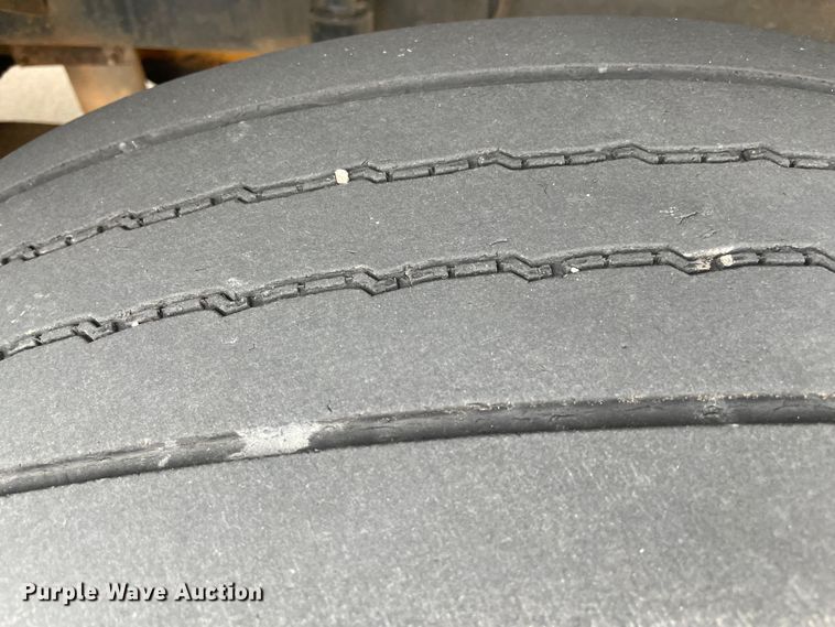 image for item MR9485 2006 Blue Bird  school bus