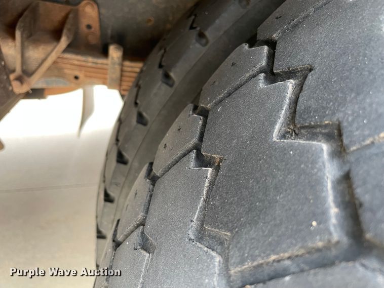 image for item MR9485 2006 Blue Bird  school bus