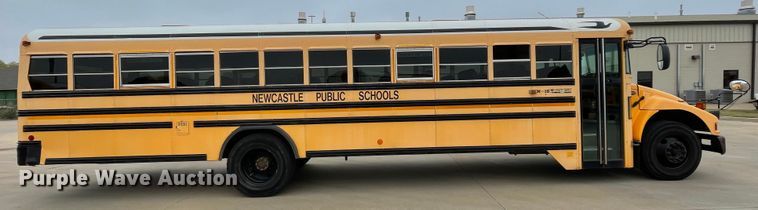 image for item MR9486 2006 Blue Bird  school bus