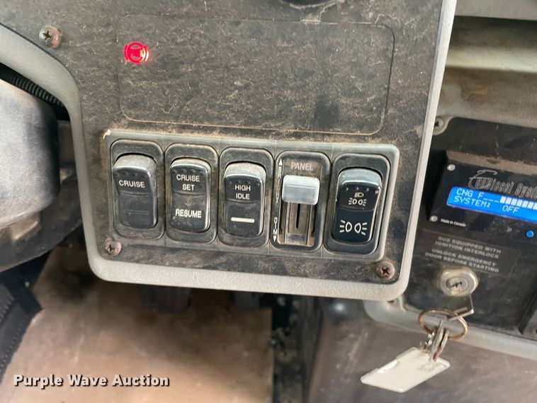 image for item MR9486 2006 Blue Bird  school bus