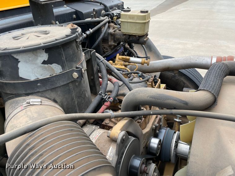 image for item MR9486 2006 Blue Bird  school bus