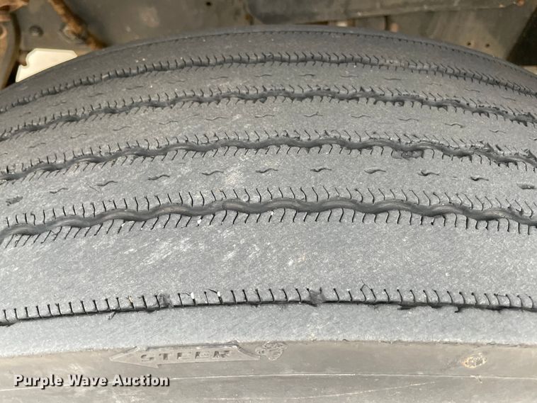 image for item MR9486 2006 Blue Bird  school bus