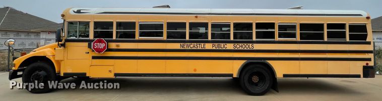 image for item MR9489 2006 Blue Bird  school bus