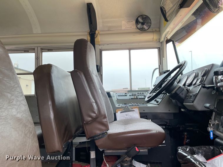 image for item MR9489 2006 Blue Bird  school bus