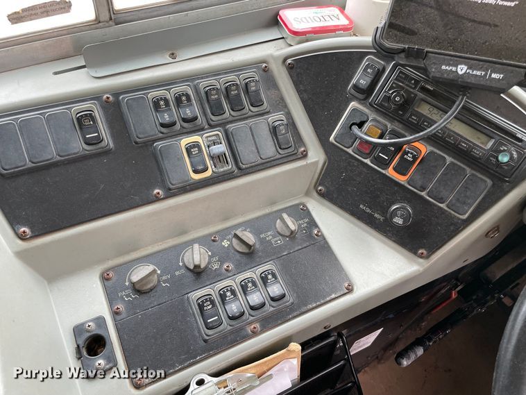 image for item MR9489 2006 Blue Bird  school bus