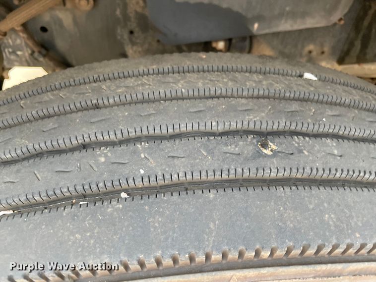 image for item MR9489 2006 Blue Bird  school bus