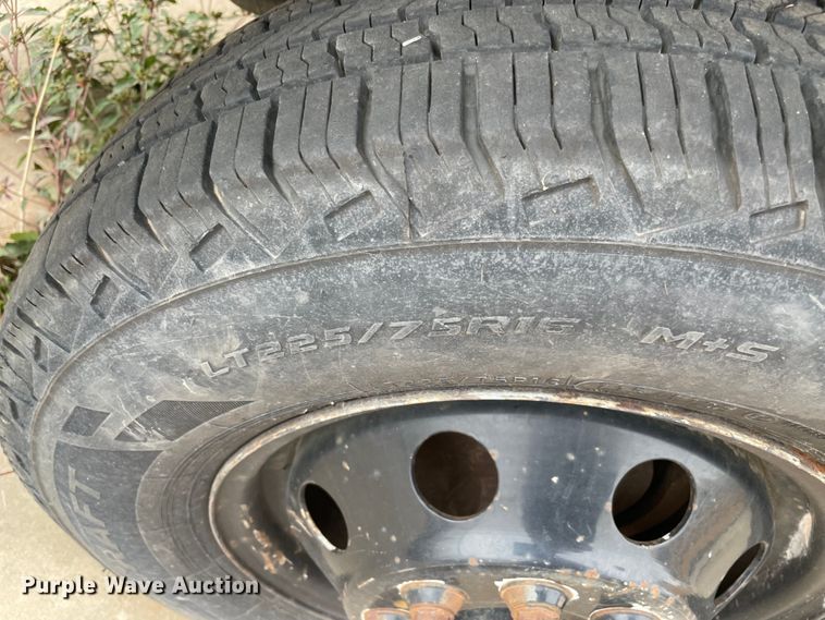 image for item MR9494 2007 Ford E450 Super Duty  school bus