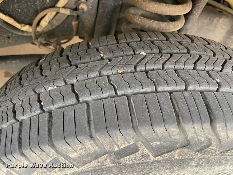 image for item MR9494 2007 Ford E450 Super Duty  school bus