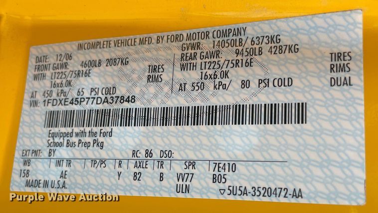 image for item MR9494 2007 Ford E450 Super Duty  school bus