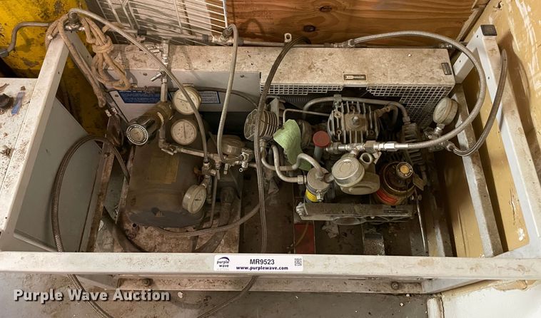 image for item MR9523 Bauer C-E1  breathing air compressor