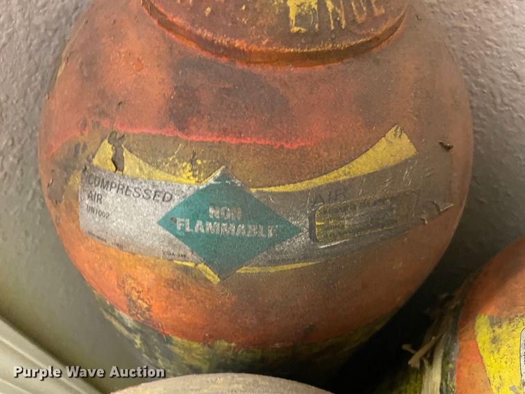 image for item MR9523 Bauer C-E1  breathing air compressor