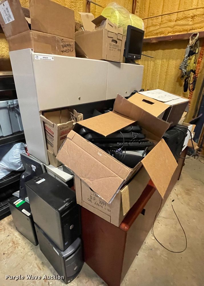 image for item MR9526 Office supplies and equipment