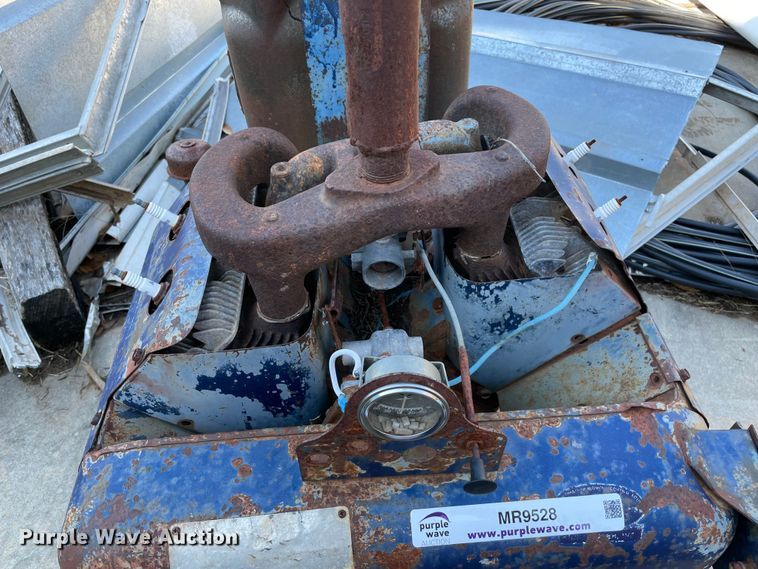 image for item MR9528 White Star VH4D  water pump